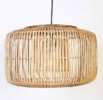 Elegante houten rieten hanglamp van Lichy Lampen, ideaal voor een gezellige sfeer in woonkamer of eetkamer. Natuurlijke materialen zorgen voor een warm en stijlvol interieuraccent.