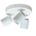 Moderne witte plafondspot met drie richtbare LED-lampen, ideaal voor room lighting en accentverlichting.