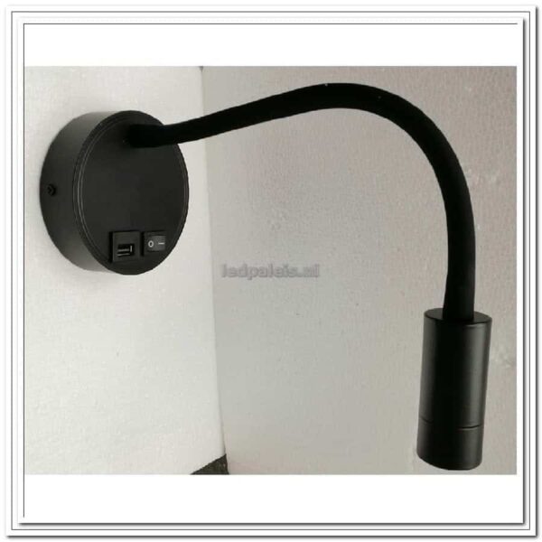 Wandspot LED mit USB-Ladegerät schwarz 3w 2700k rund