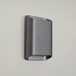 wandlamp bas staal grijs klein 15cm x 10cm dimbaar