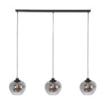 Hangelende lampen met glazen bollen, modern design, ideaal voor eetkamers of keukens, met verstelbare lengte voor sfeervolle verlichting.