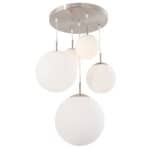 Lichy lampen hanglamp met zes wit opaline glazen bollen, modern design, overzichtelijk en elegant.
