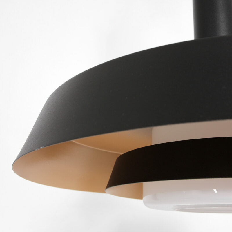 Zwarte hanglamp Flinter 3328ZW met goudkleurige binnenkant en glas - Afbeelding 4