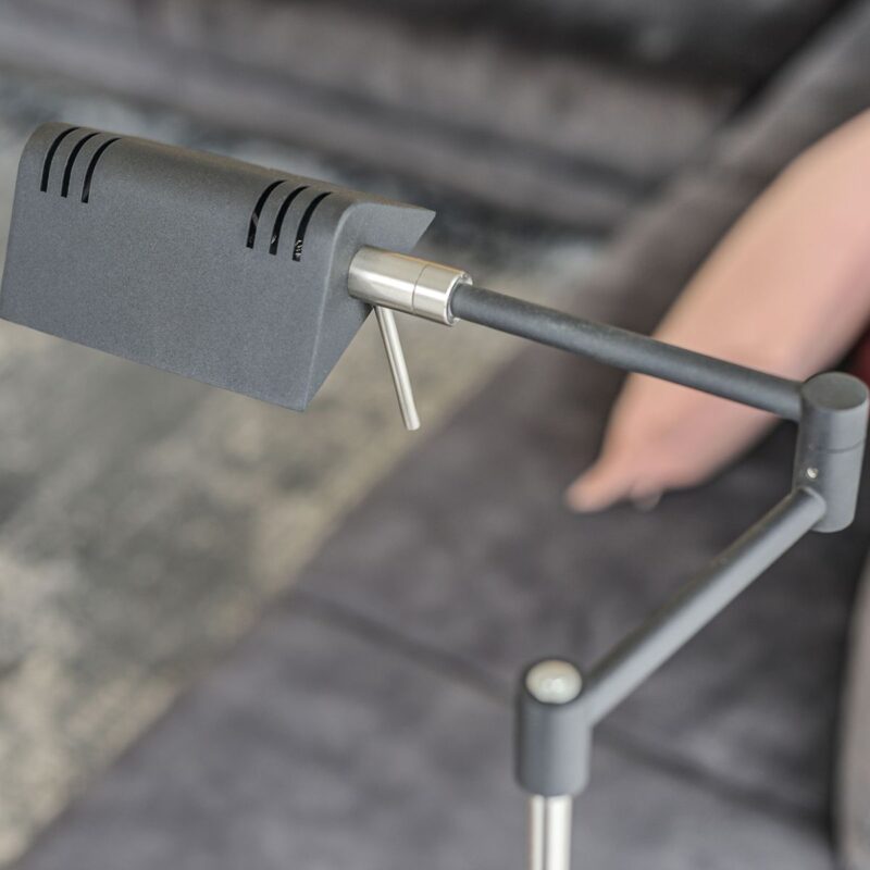 Zwarte vloerlamp Karl 5895ZW met dimmer en in hoogte verstelbaar - Afbeelding 18
