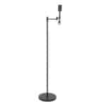 Minimalistische vloerlamp met verstelbare spot, ideaal voor moderne interieurverlichting en accentuering.