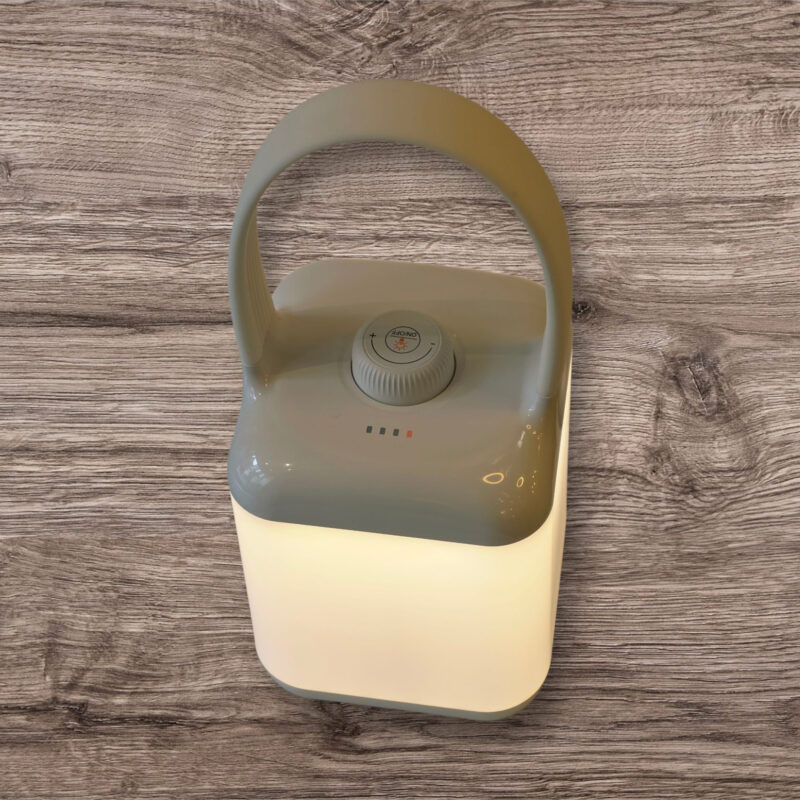 lantaarn tafellamp wit oplaadbaar met dimmer en oplaadstation. usb draad en oplader meegeleverd