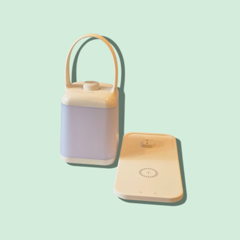 lantaarn tafellamp wit oplaadbaar met dimmer en oplaadstation. usb draad en oplader meegeleverd