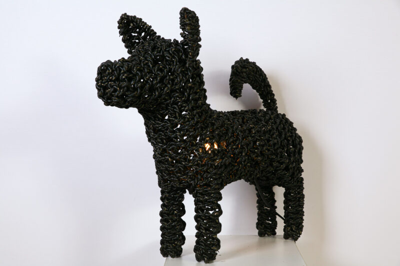 Standing Dog Zwart 15403-02
