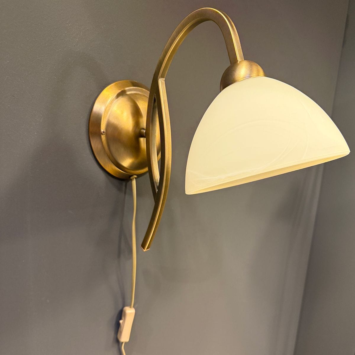 Anthea 4328BR – klassieke wandlamp met marmerlook glas - Afbeelding 10